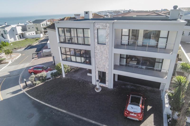 4 Bedroom Property for Sale in Calypso Beach Western Cape